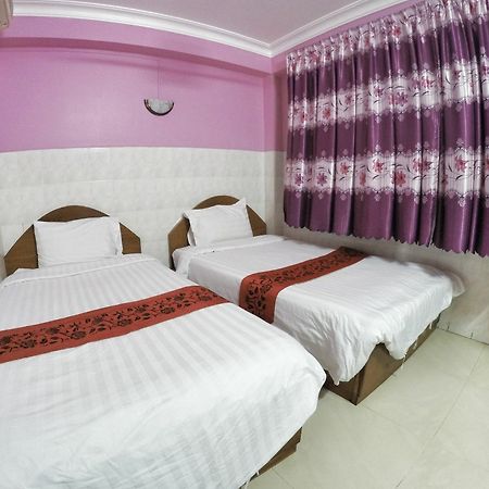 Capitol 3 Guesthouse Phnom Penh Extérieur photo