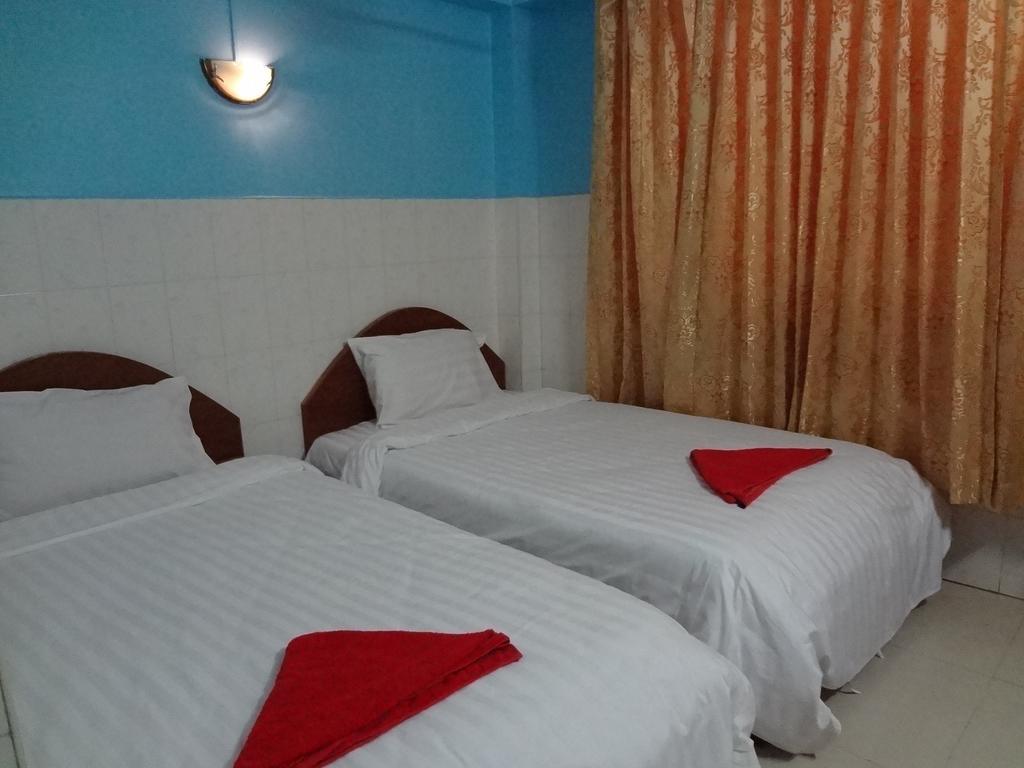 Capitol 3 Guesthouse Phnom Penh Extérieur photo