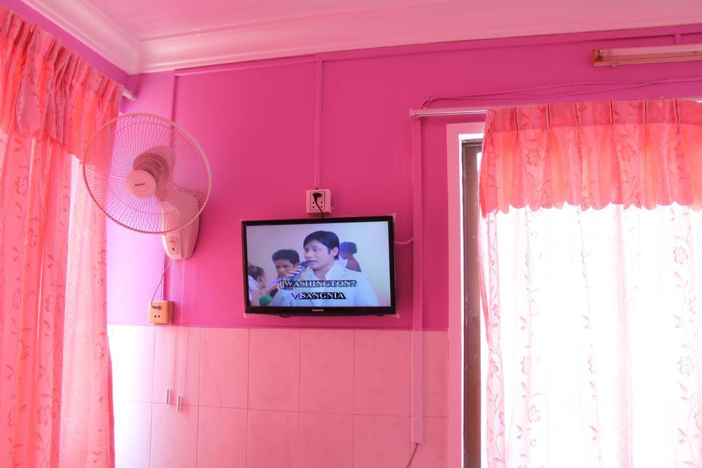 Capitol 3 Guesthouse Phnom Penh Extérieur photo