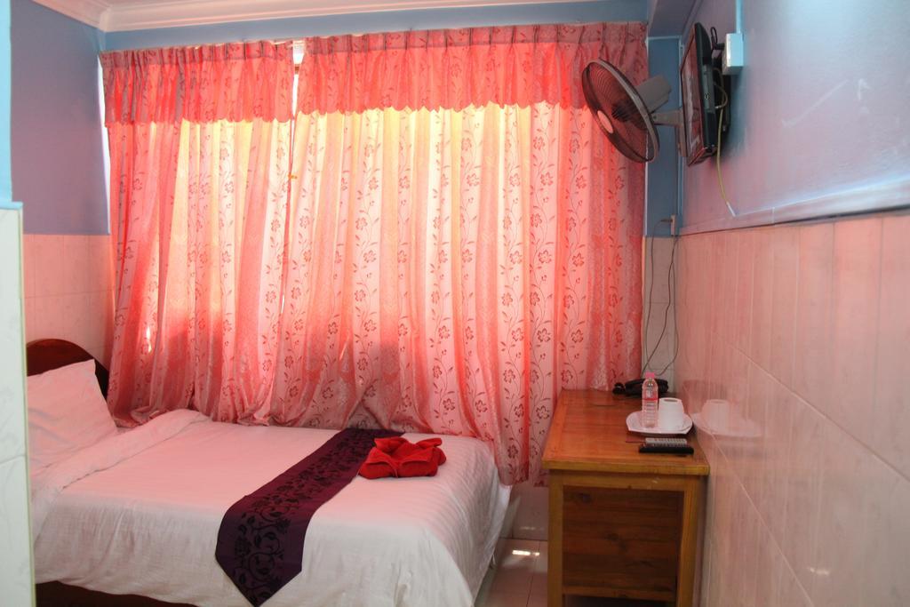 Capitol 3 Guesthouse Phnom Penh Extérieur photo