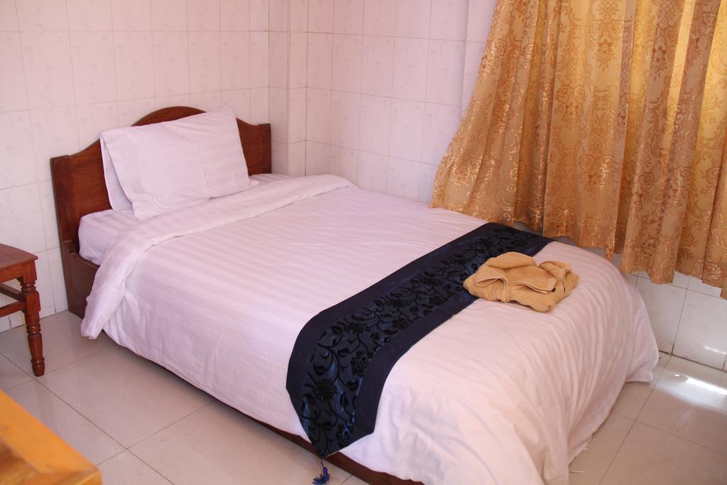 Capitol 3 Guesthouse Phnom Penh Extérieur photo