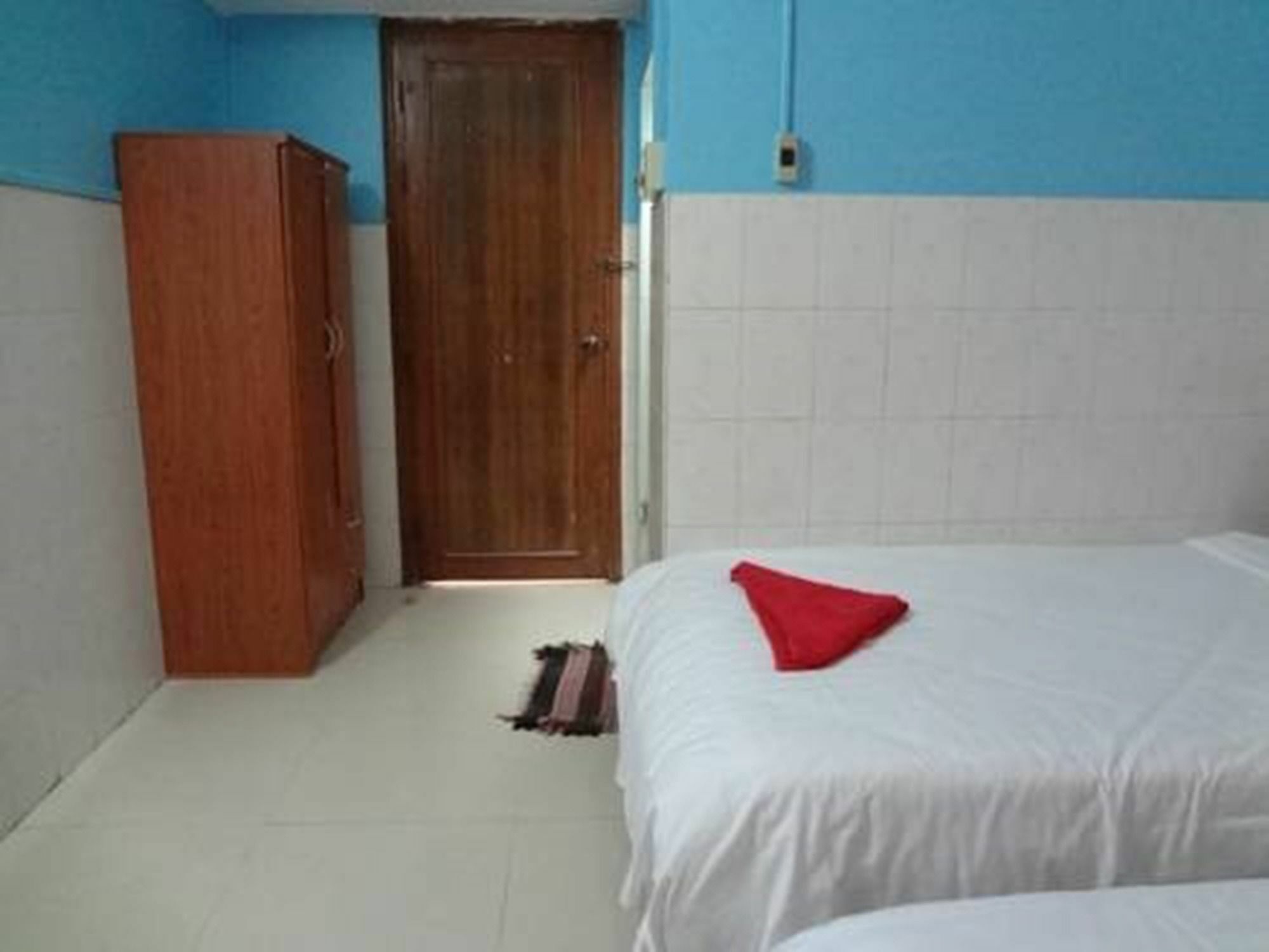 Capitol 3 Guesthouse Phnom Penh Extérieur photo