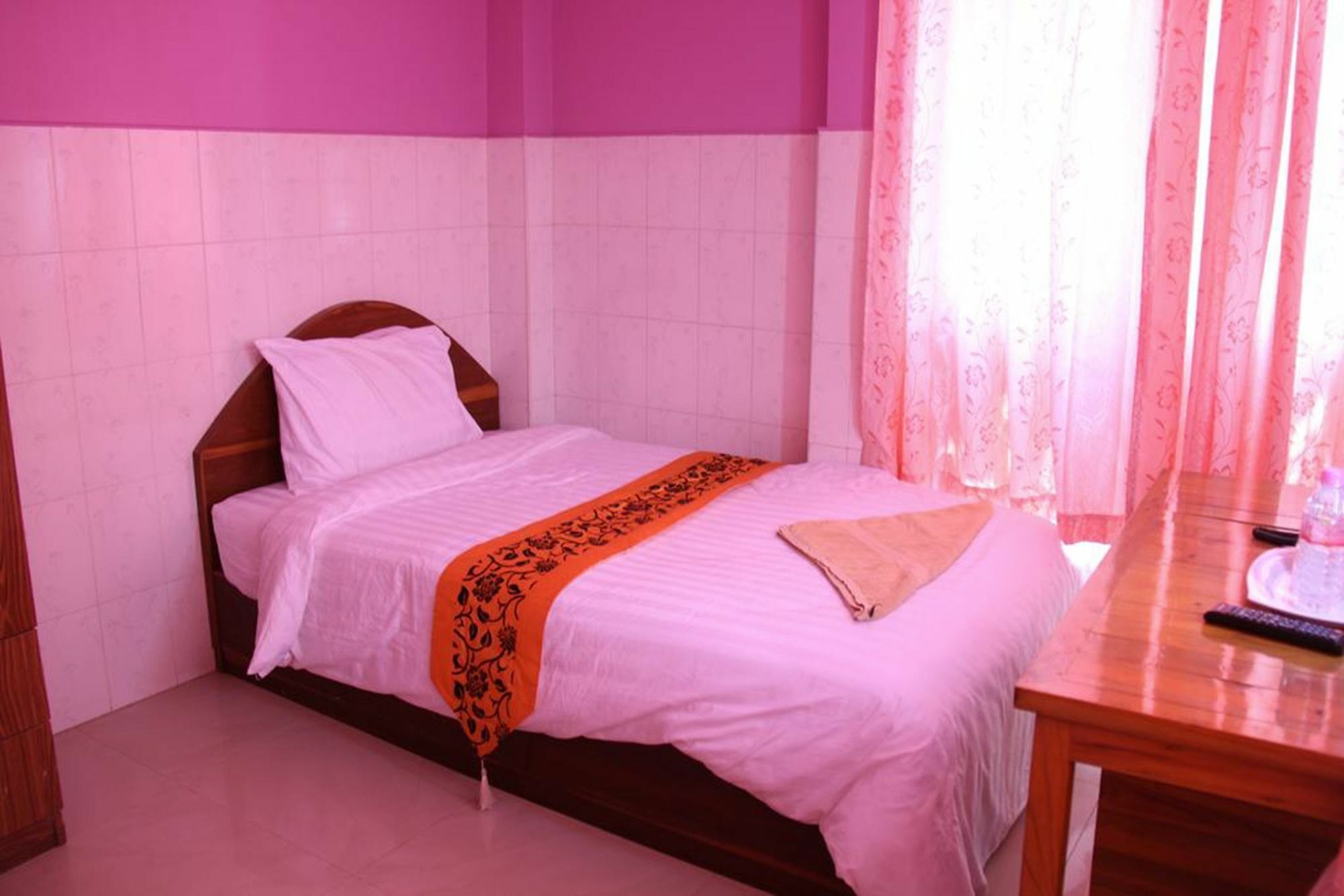 Capitol 3 Guesthouse Phnom Penh Extérieur photo